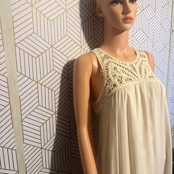 Cream Crochet Detail Sleeveless Dress - Picture 5 of 5